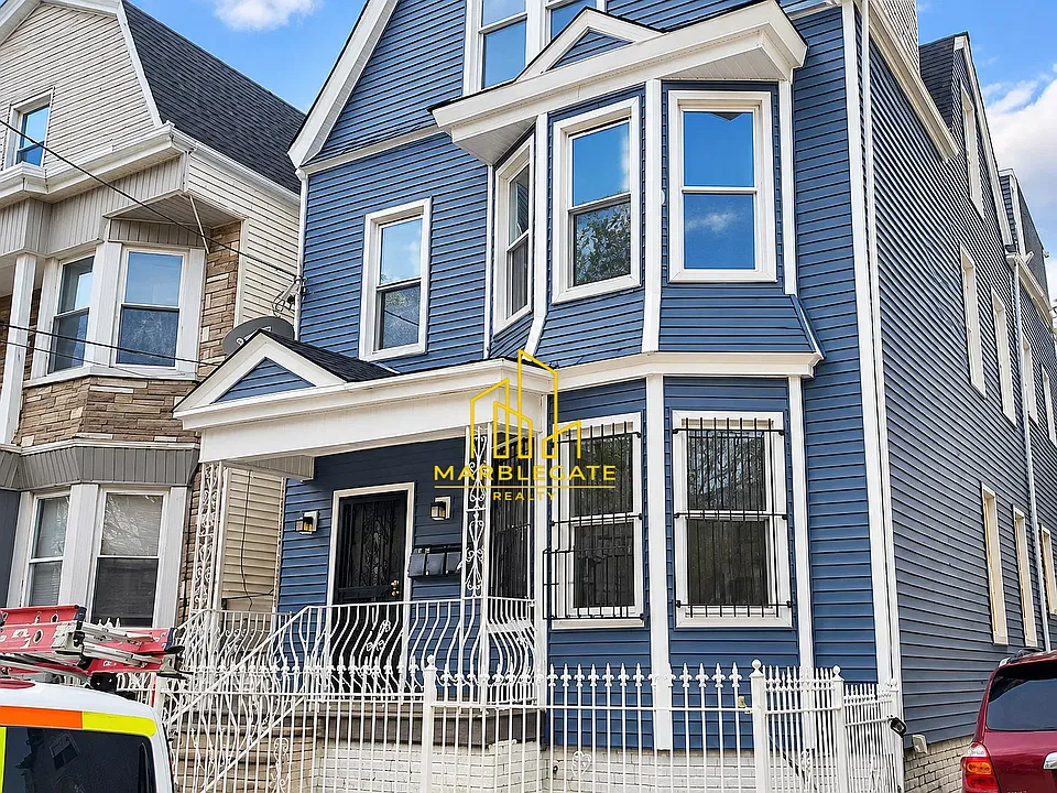 114 Chadwick Ave #22