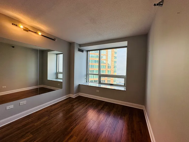 512 N McClurg Ct #3704 — Photo 9
