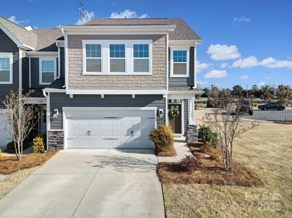 343 Embers Ln, Clover, SC 29710