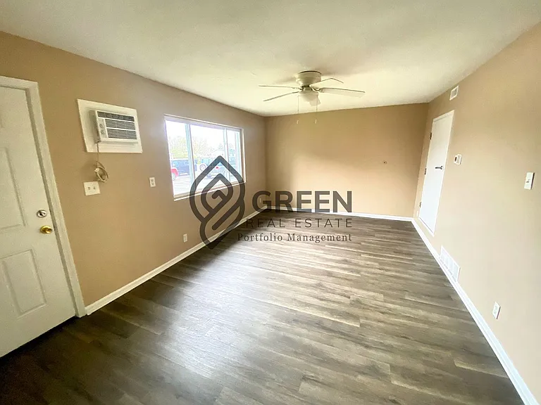 2779 Cooper Dr — Photo 22