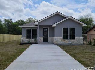 2538 Spur Dr, San Antonio, TX 78227