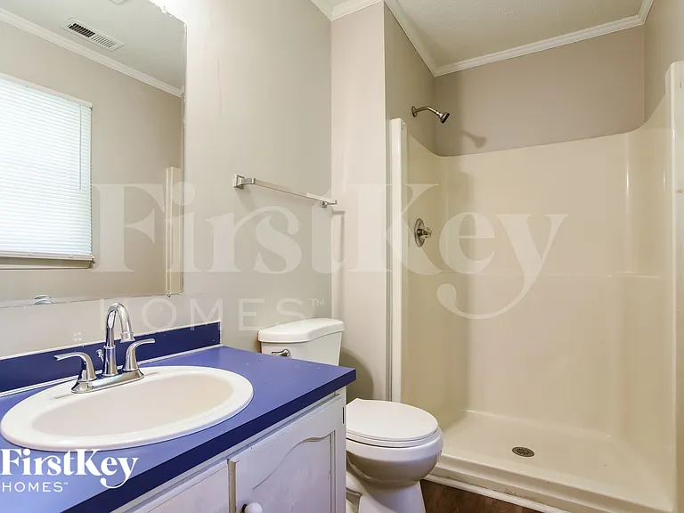 814 Dewey St — Photo 12