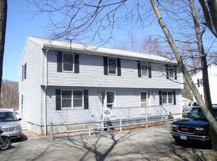 90 Pleasant St, Rockport, MA 01966