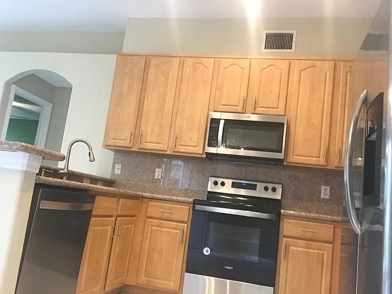 8611 Brookway Cir — Photo 18