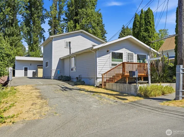 712 S Director Street, Seattle, WA 98108