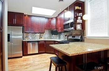 5th image of 3827 N Kenmore Ave