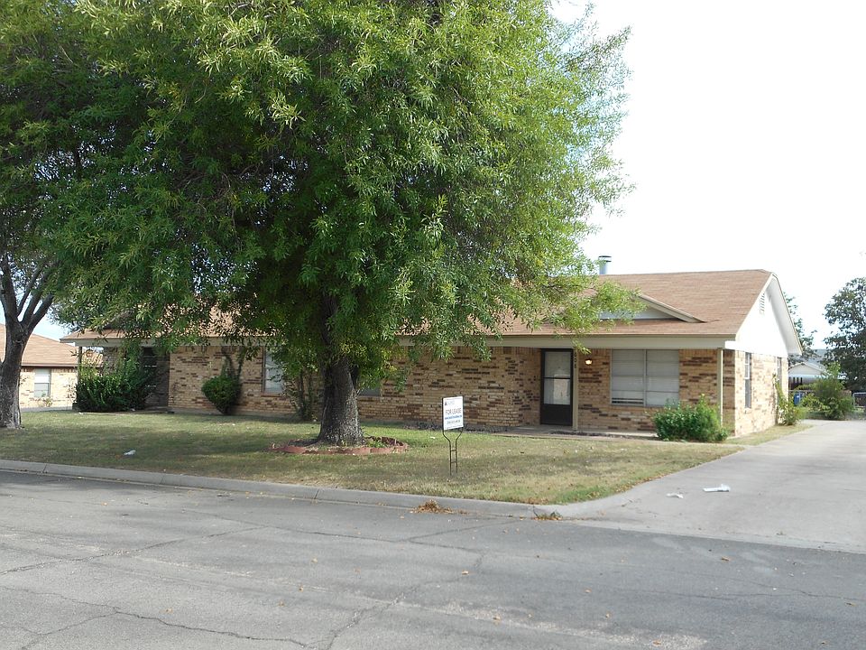 1st image of 608 Karen Dr