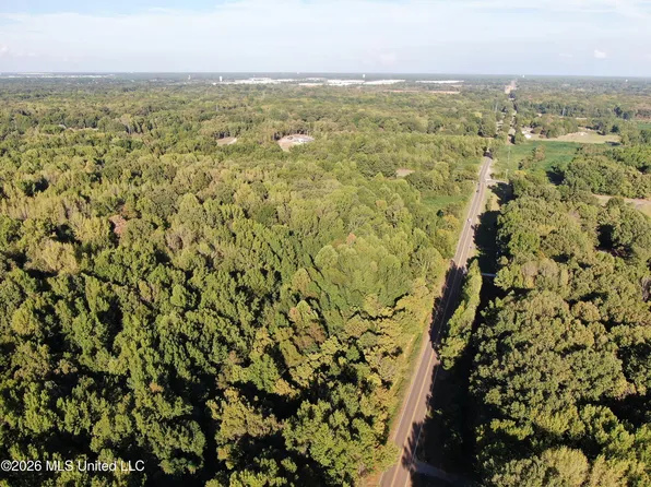 15 Tulane Rd, Nesbit, MS 38651