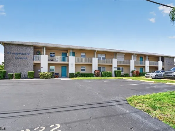 1022 SE 46th St APT 2A, Cape Coral, FL 33904