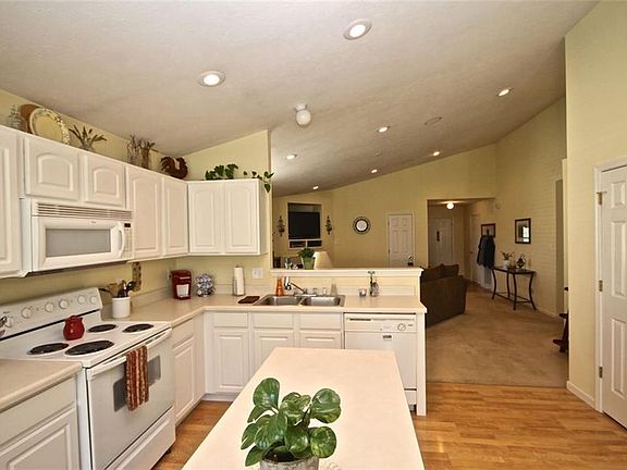 5th image of 7648 Ballybay Dr