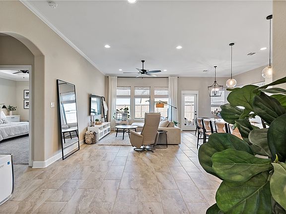 5th image of 5123 Maroon Creek Dr