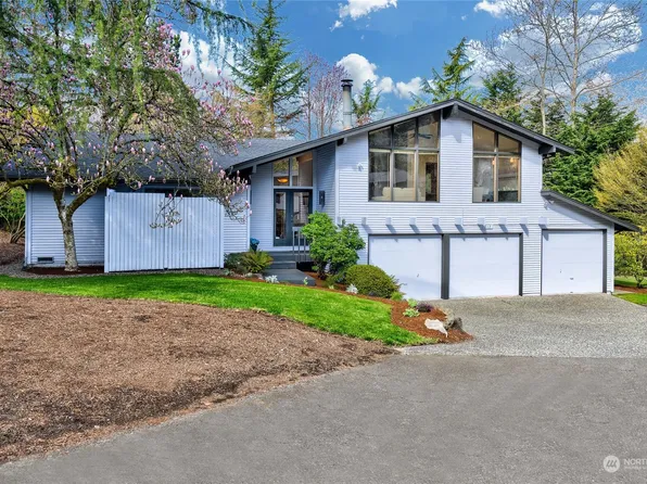 2817 88th Avenue NE, Hunts Point, WA 98004