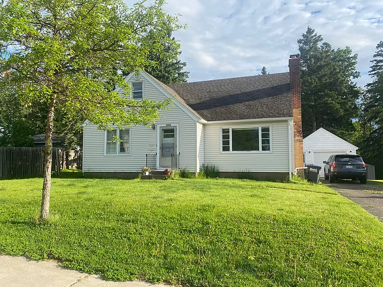 5005 Glenwood St — Photo 2
