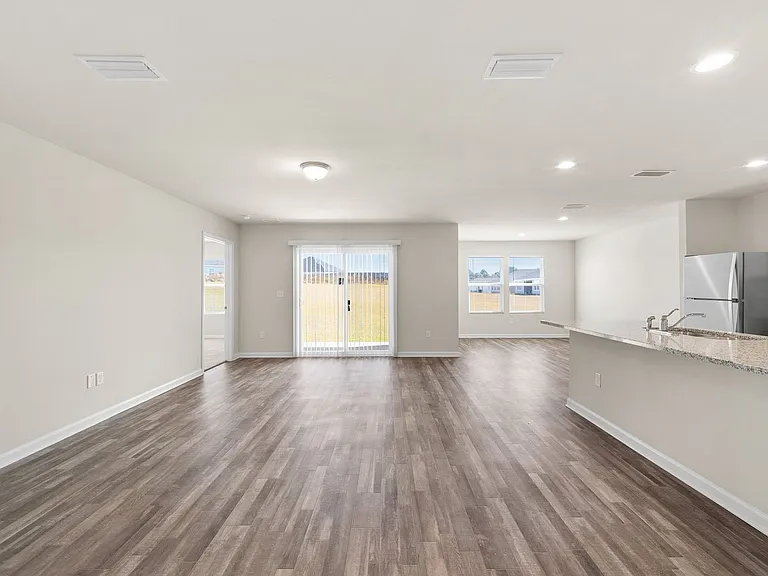 511 Whispering Creek Ave — Photo 15