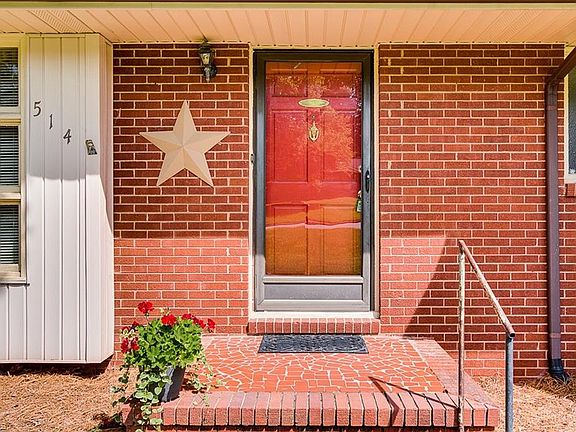 2nd image of 514 Hayworth Cir