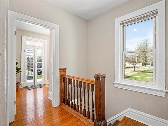 4th image of 4257 Cleveland Ave #2F
