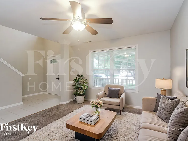 7203 Tresa Dr — Photo 5