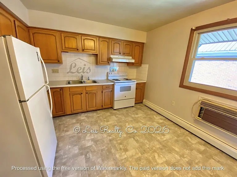 903 E Main St #1 — Photo 11