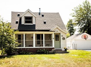 90 E 39th St, Holland, MI 49423