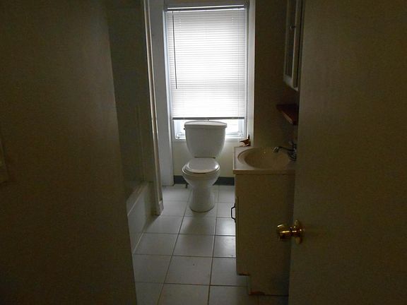 3rd image of 191 Page Ave