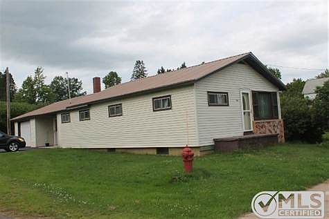 3rd image of 416 Bowling Ave