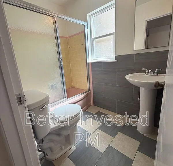 2400 39th Ave #3 — Photo 13
