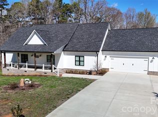 5345 Christopher Rd, Iron Station, NC 28080
