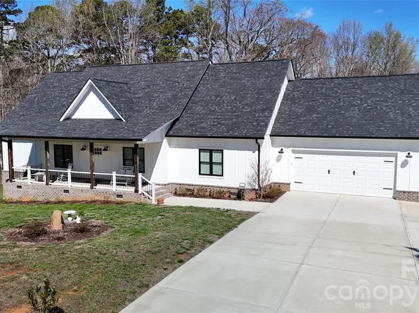5345 Christopher Rd, Iron Station, NC 28080