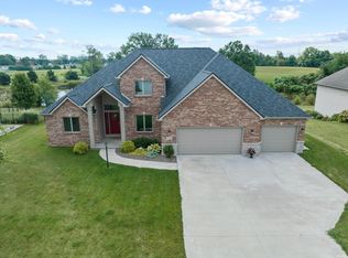 408 Somerfield Ave, Lakeville, IN 46536