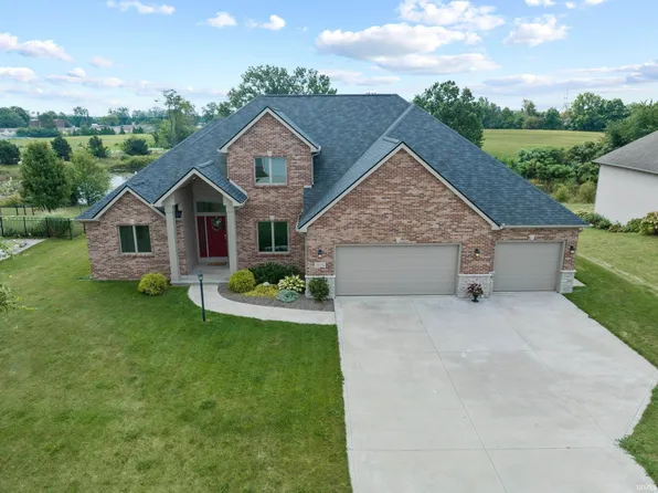 408 Somerfield Ave, Lakeville, IN 46536