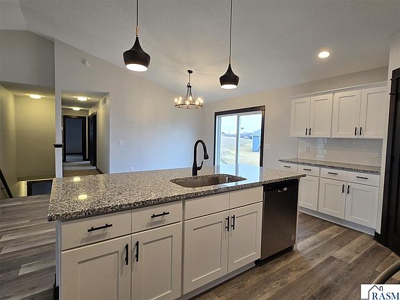 5th image of 893 Mill Race Ct