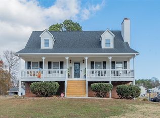 108 Fox Chase Ct, Lexington, NC 27295