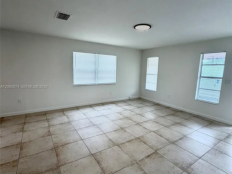 4073 SW 52nd St #1-2 — Photo 18