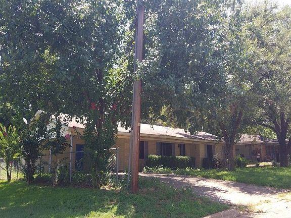 3rd image of 310 Chestnut Dr