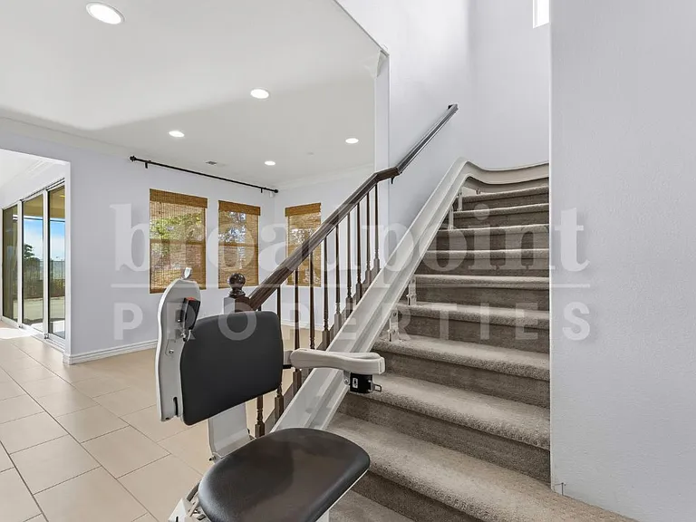 1672 N Las Flores Dr — Photo 15