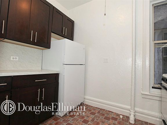 5th image of 2 W 120th St APT 1N