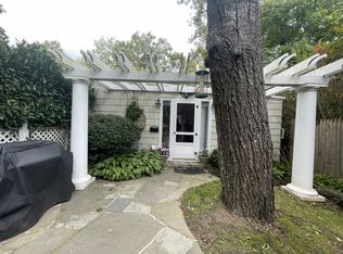 502 Cobb Rd, Water Mill, NY 11976