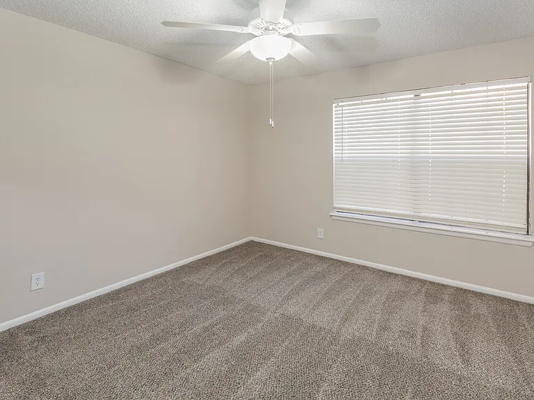 Winridge Apartments and Townhomes — Photo 17