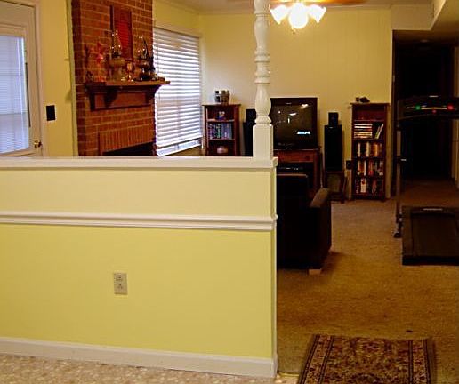 breakfast nook & den