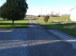 930 Maupin Rd, Chuckey, TN 37641