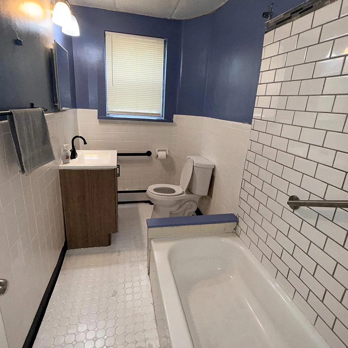 3 bed, 1.0 bath, 1280 sqft, $1,850 — Photo 3
