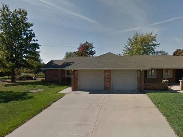 PRAIRIE PLACE APARTMENTS