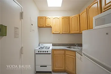 Rented by Voda Bauer Real Estate