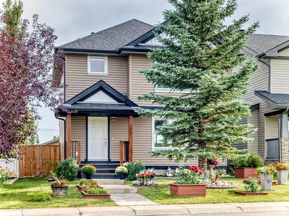 111 N Coventry Hills Dr NE, Calgary, AB T3K 6A3