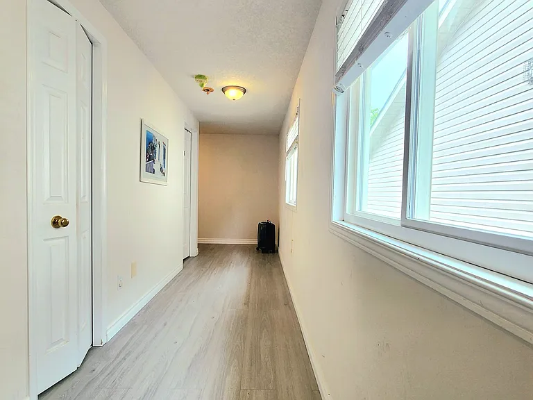 745 Laurelwood Dr — Photo 6