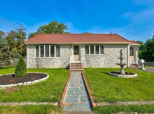 2 Herrick Rd, Peabody, MA 01960