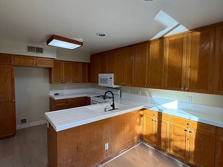 15766 Midwood Dr #4 — Photo 25