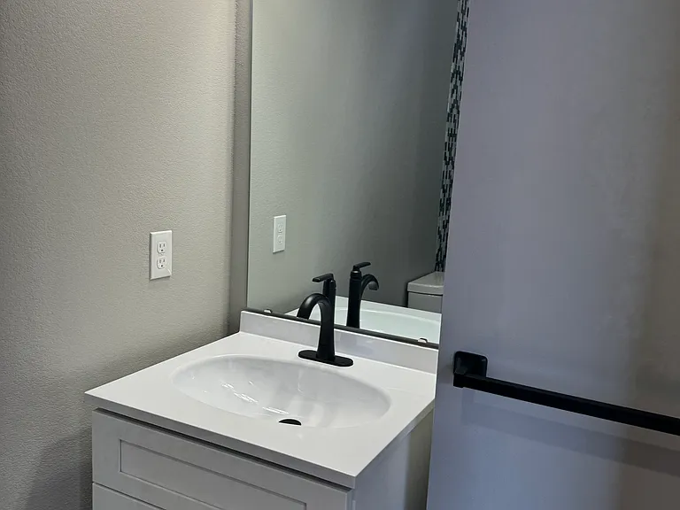 223 W 3rd St #201 — Photo 5
