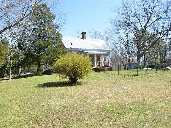 5th image of 2382 War Hill Park Rd
