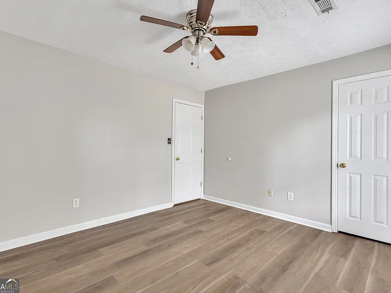 116 Crofts Cor — Photo 27